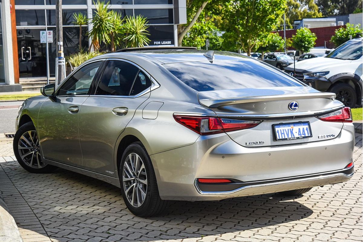 2021 Lexus ES ES300h Luxury AXZH10R