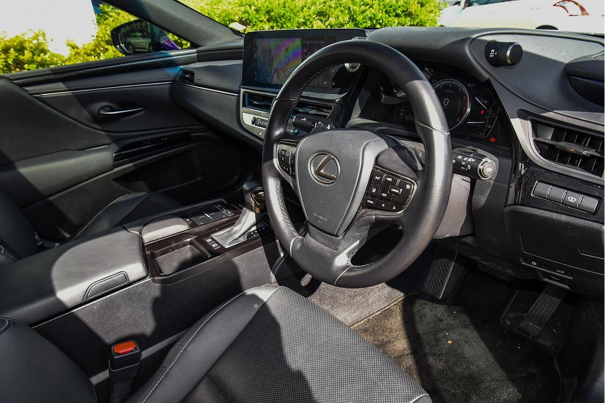2021 Lexus ES ES300h Luxury AXZH10R