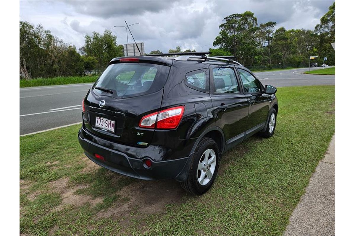 2012 Nissan Dualis +2 ST J10 Series II