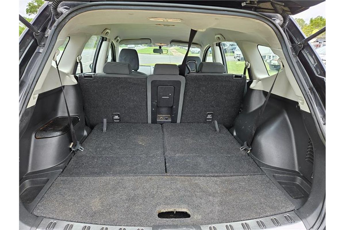2012 Nissan Dualis +2 ST J10 Series II