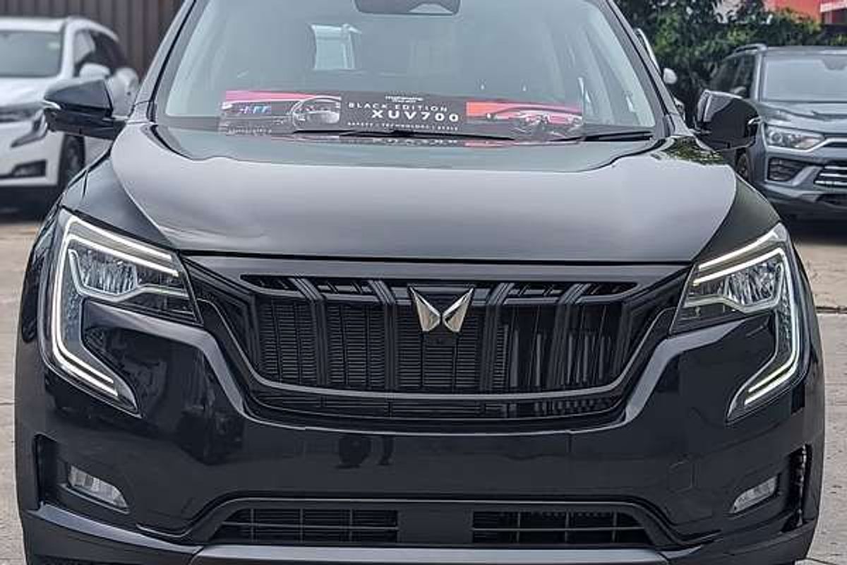 2024 Mahindra XUV700 AX7L Black Edition