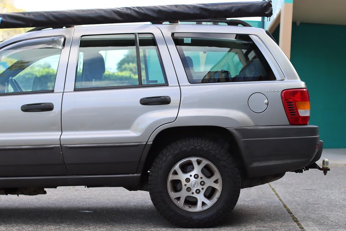 2000 Jeep Grand Cherokee Laredo WJ