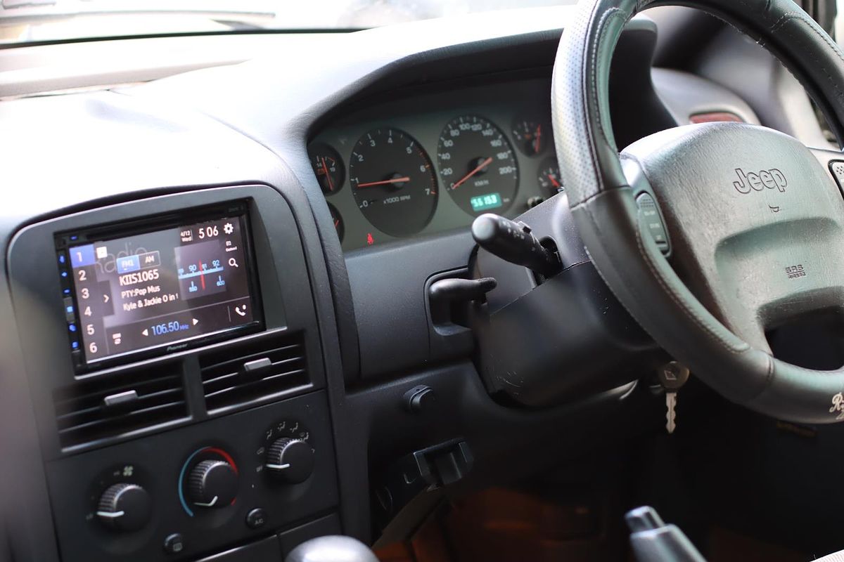 2000 Jeep Grand Cherokee Laredo WJ