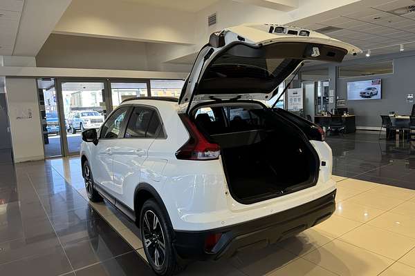 2024 Mitsubishi Eclipse Cross LS YB