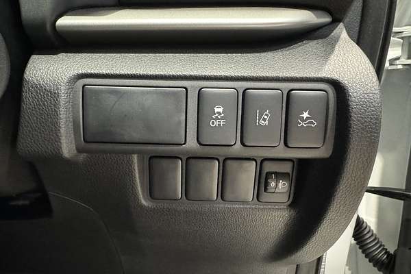 2024 Mitsubishi Eclipse Cross LS YB