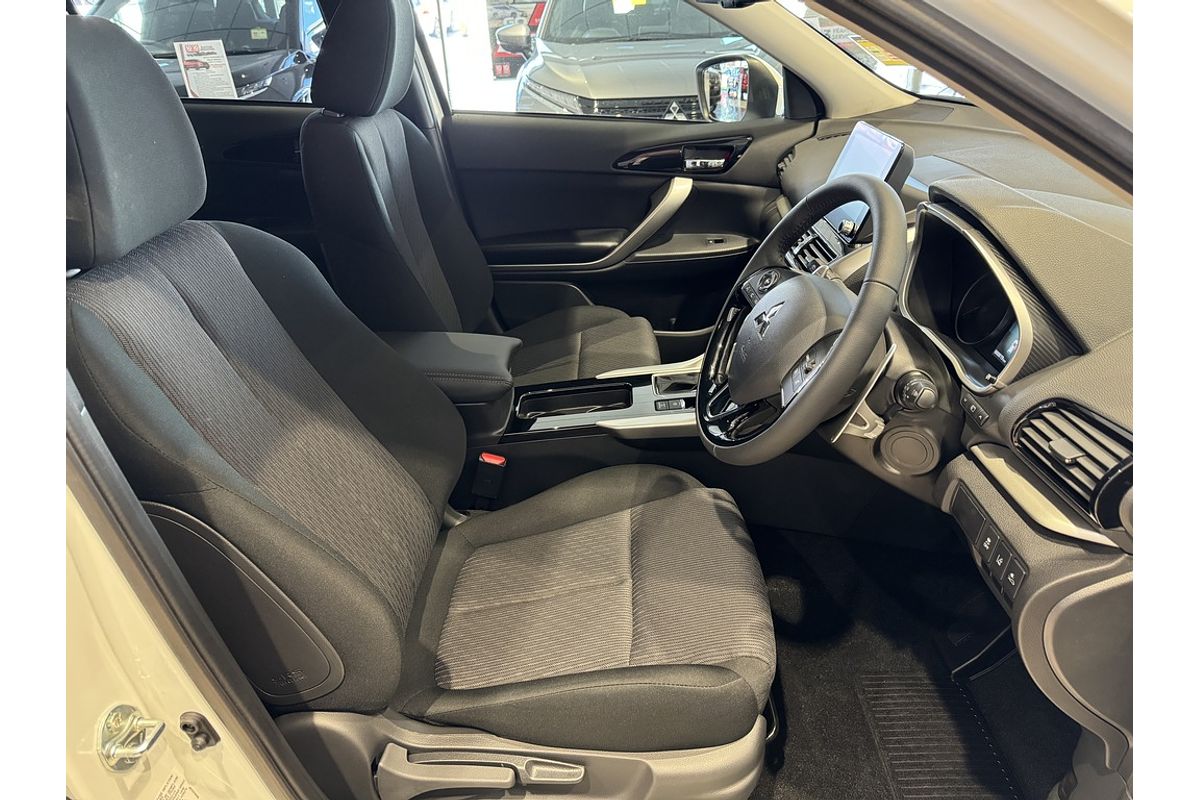 2024 Mitsubishi Eclipse Cross LS YB