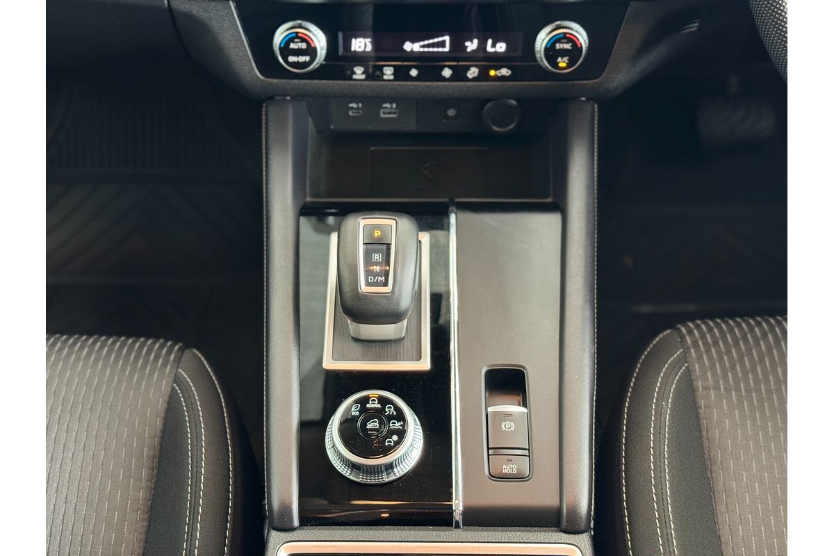 2023 Mitsubishi Outlander LS ZM