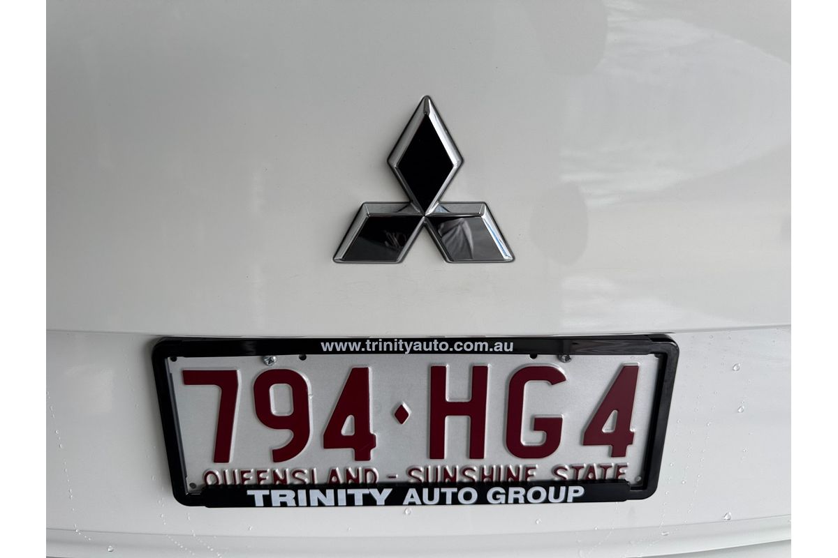 2023 Mitsubishi Outlander LS ZM