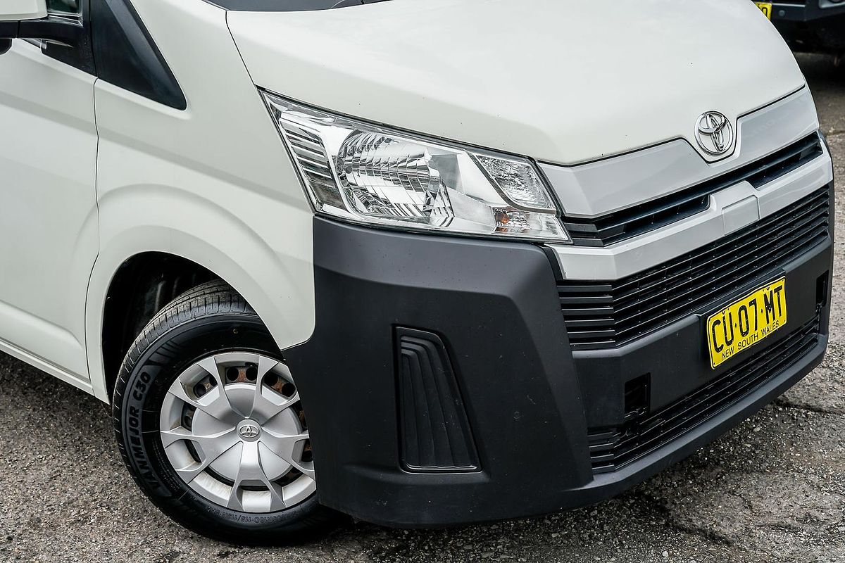 2019 Toyota Hiace Commuter GDH322R