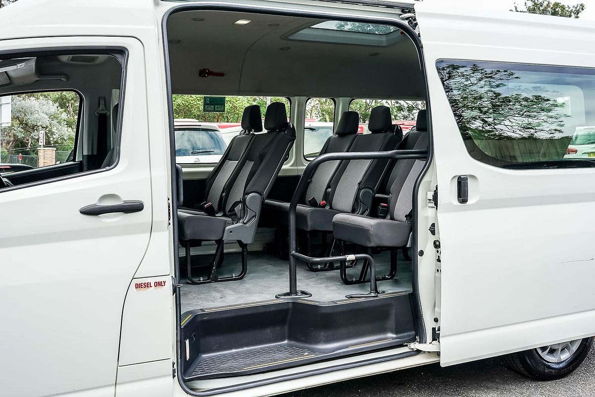 2019 Toyota Hiace Commuter GDH322R