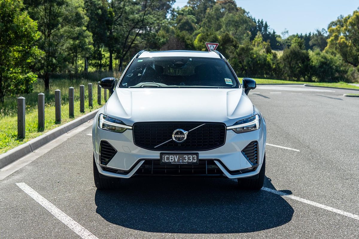 2022 Volvo XC60 Recharge Ultimate T8 Plug-In Hybrid