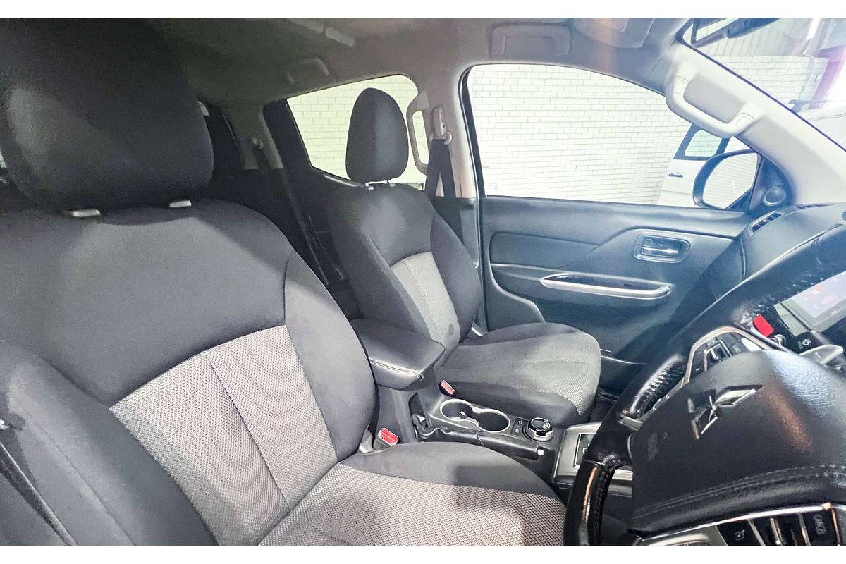 2022 Mitsubishi Triton GLS MR 4X4