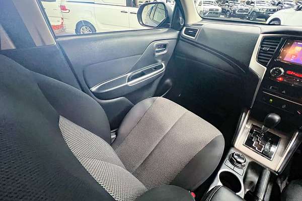 2022 Mitsubishi Triton GLS MR 4X4