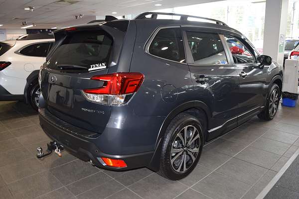 2024 Subaru Forester 2.5i Premium S5