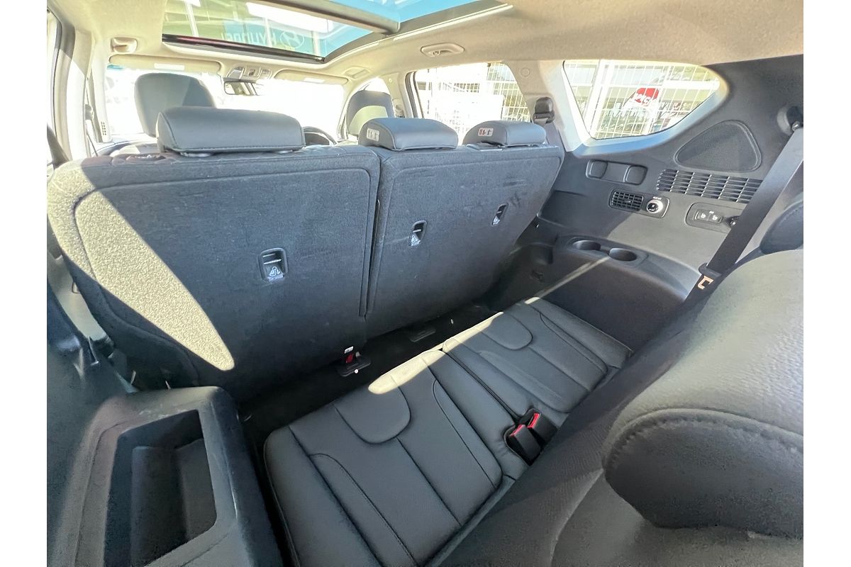 2020 Hyundai Santa Fe Highlander TM.2