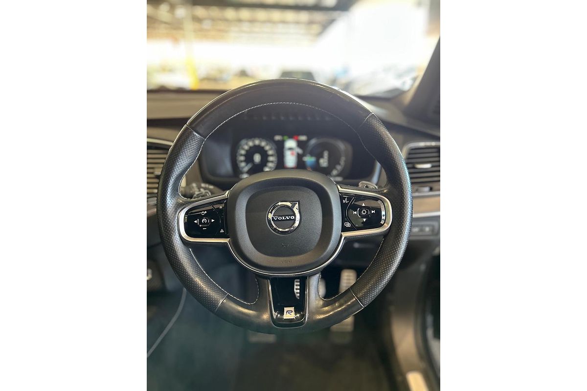 2016 Volvo XC90 T8 R-Design