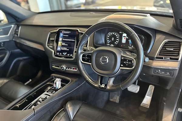 2016 Volvo XC90 T8 R-Design