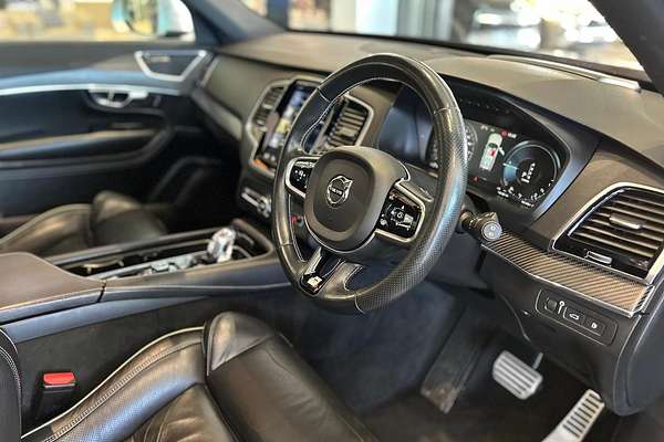 2016 Volvo XC90 T8 R-Design