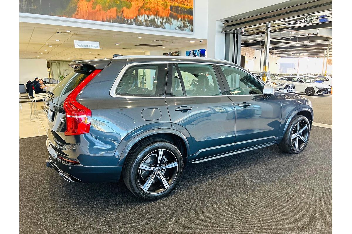 2016 Volvo XC90 T8 R-Design