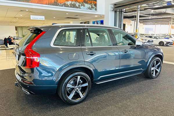 2016 Volvo XC90 T8 R-Design