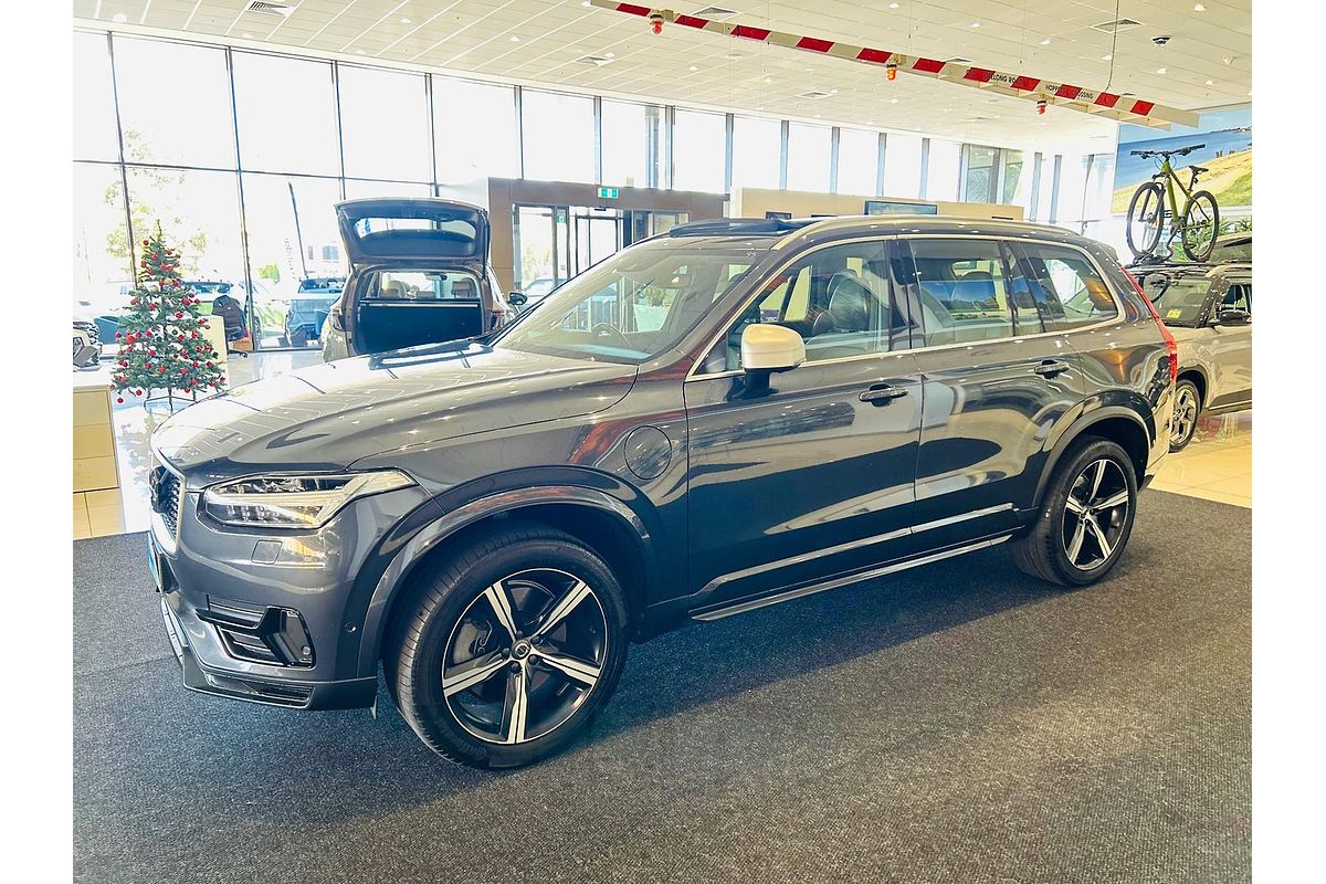 2016 Volvo XC90 T8 R-Design