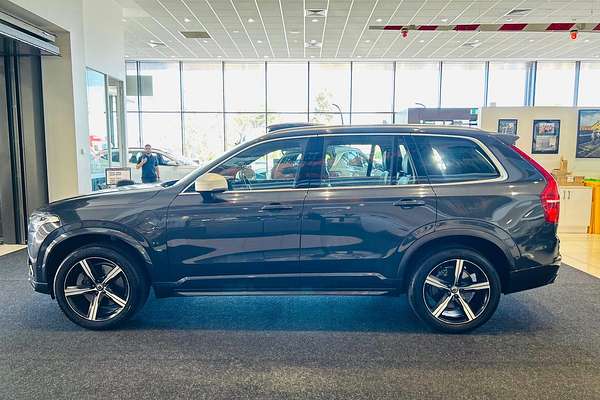 2016 Volvo XC90 T8 R-Design