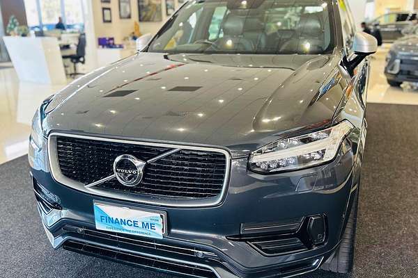 2016 Volvo XC90 T8 R-Design