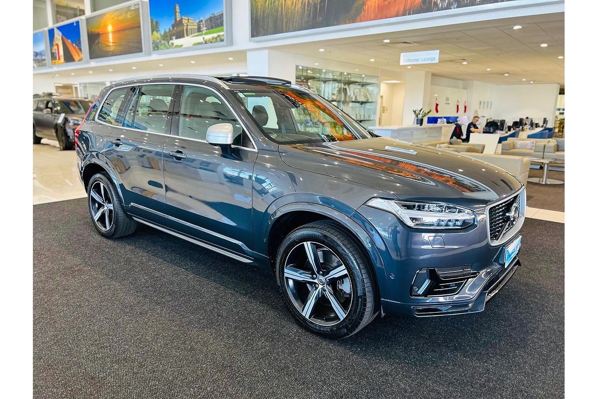 2016 Volvo XC90 T8 R-Design
