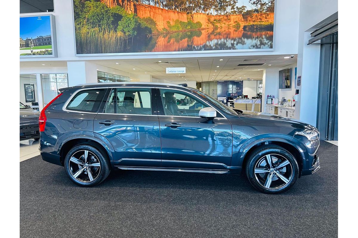 2016 Volvo XC90 T8 R-Design