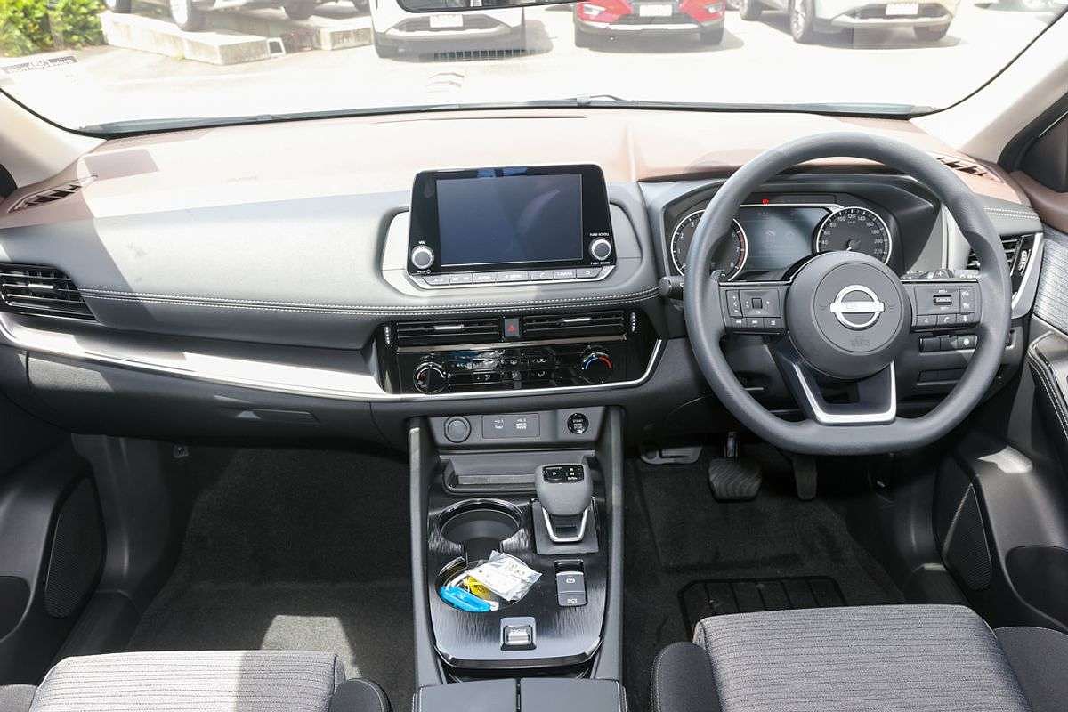 2024 Nissan X-TRAIL ST T33