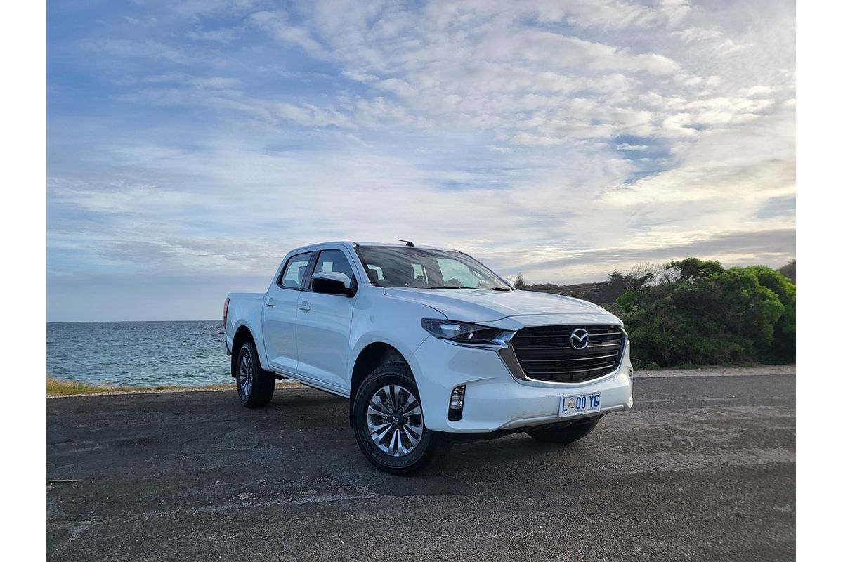 Mazda BT-50 F 6AUTO 3.0L DUAL CAB PICKUP XT 4X4 - DEMO PRICE DROPPED !!!