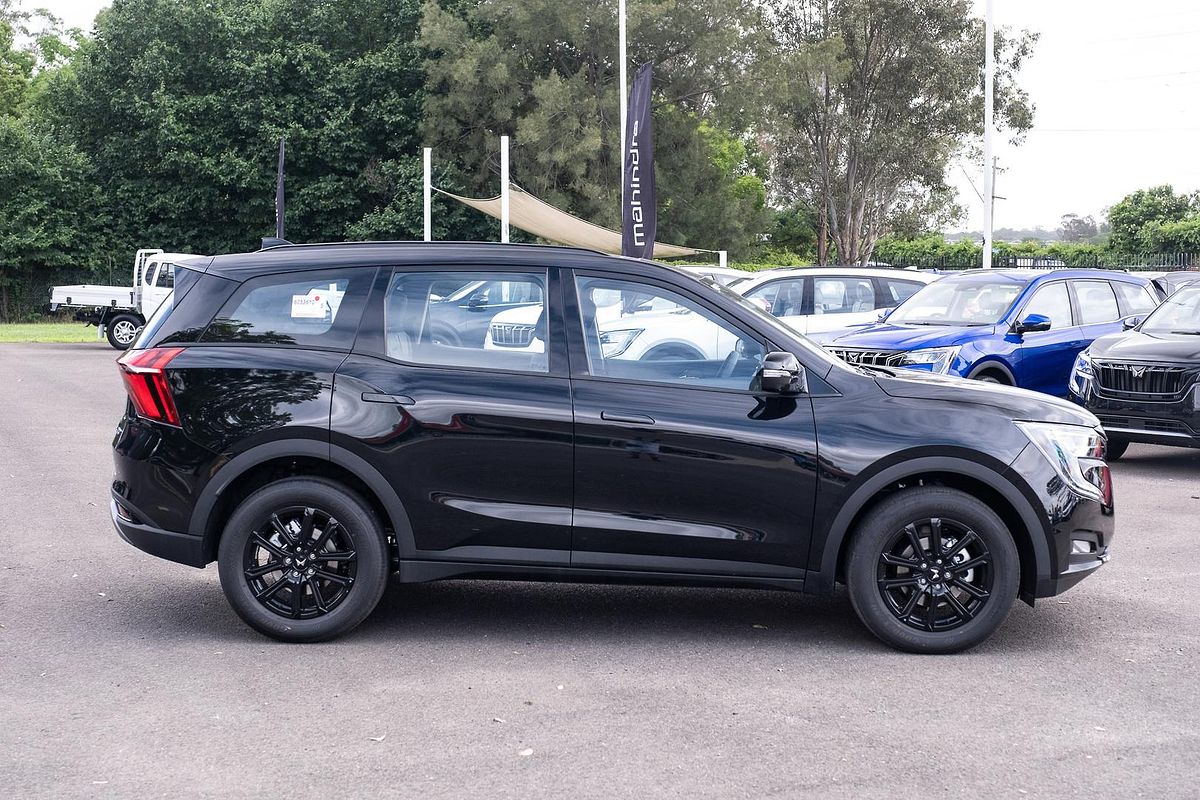 2024 Mahindra XUV700 AX7L Black Edition