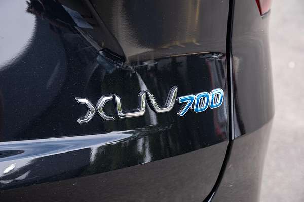 2024 Mahindra XUV700 AX7L