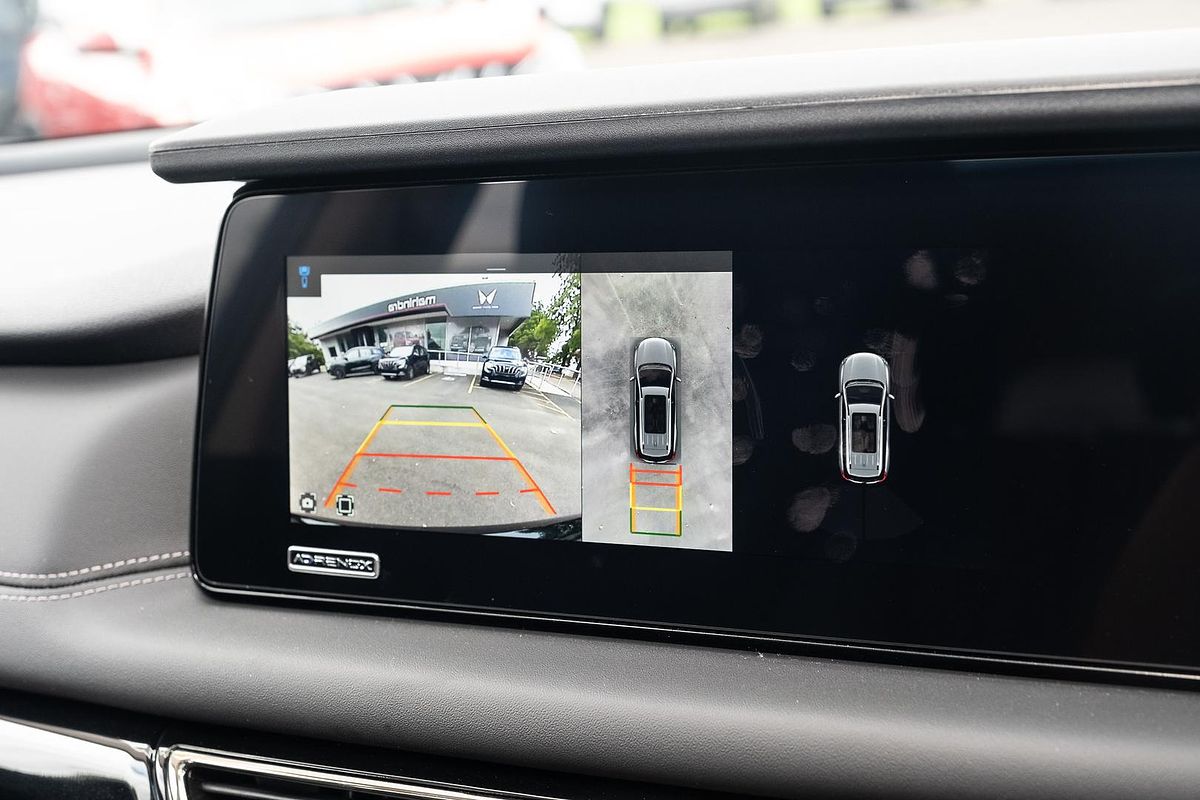 2024 Mahindra XUV700 AX7L Black Edition