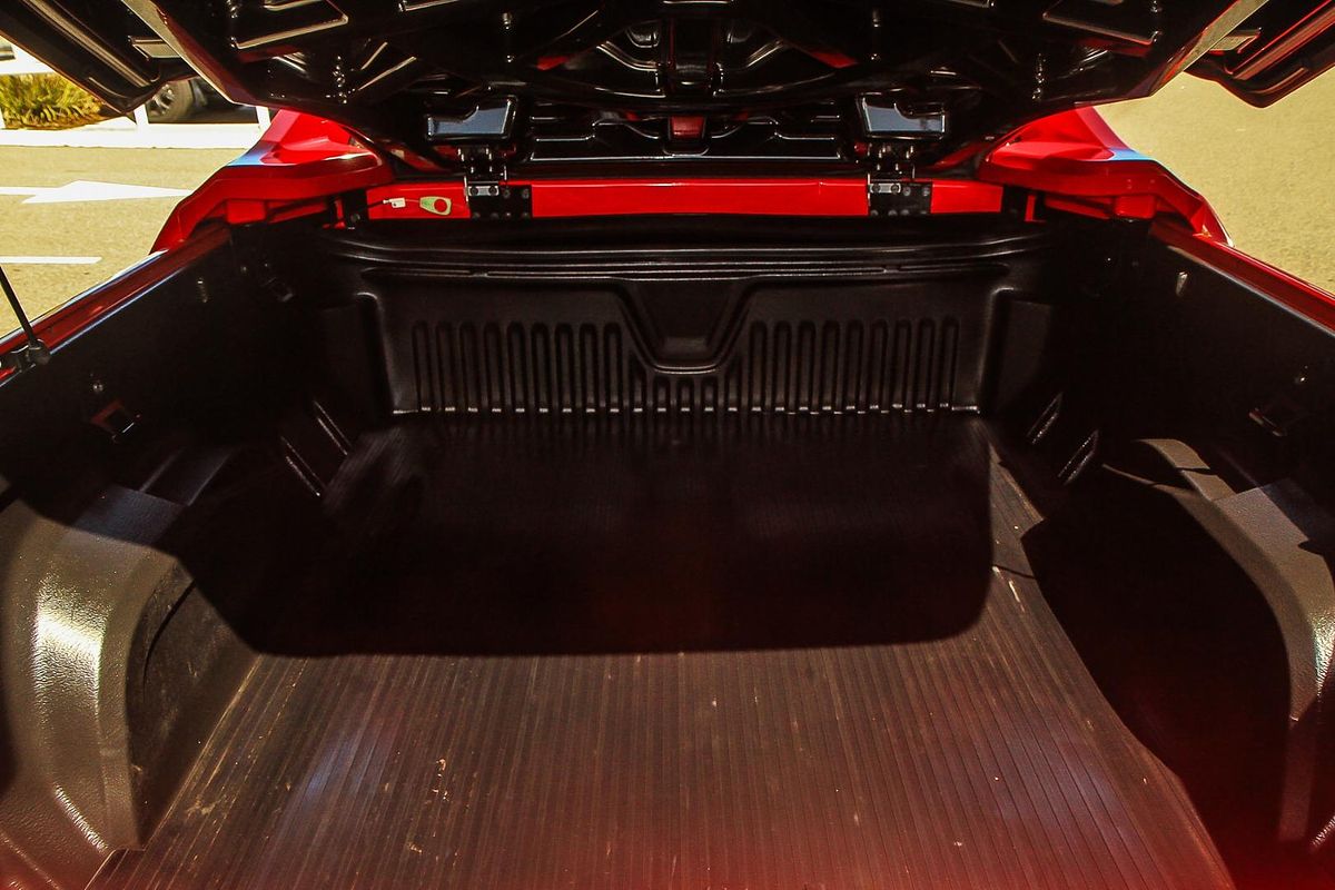 2014 Holden Special Vehicles Maloo R8 GEN-F Rear Wheel Drive