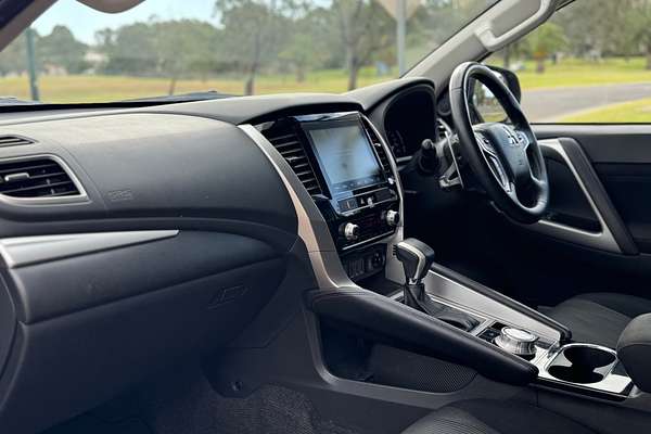 2021 Mitsubishi Pajero Sport GLS QF
