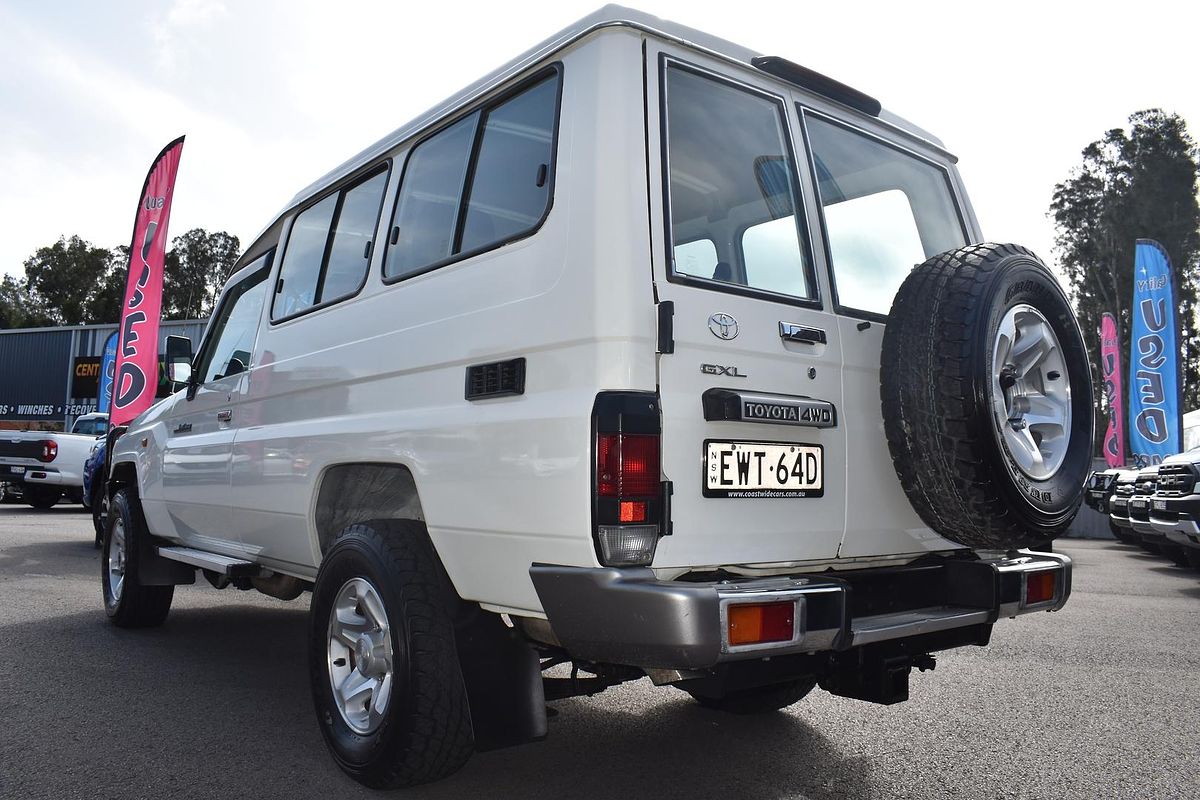 2017 Toyota Landcruiser GXL Troopcarrier VDJ78R