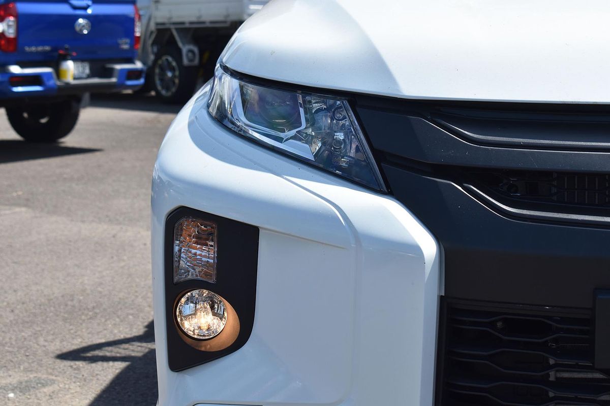 2019 Mitsubishi Triton GLX ADAS MR 4X4