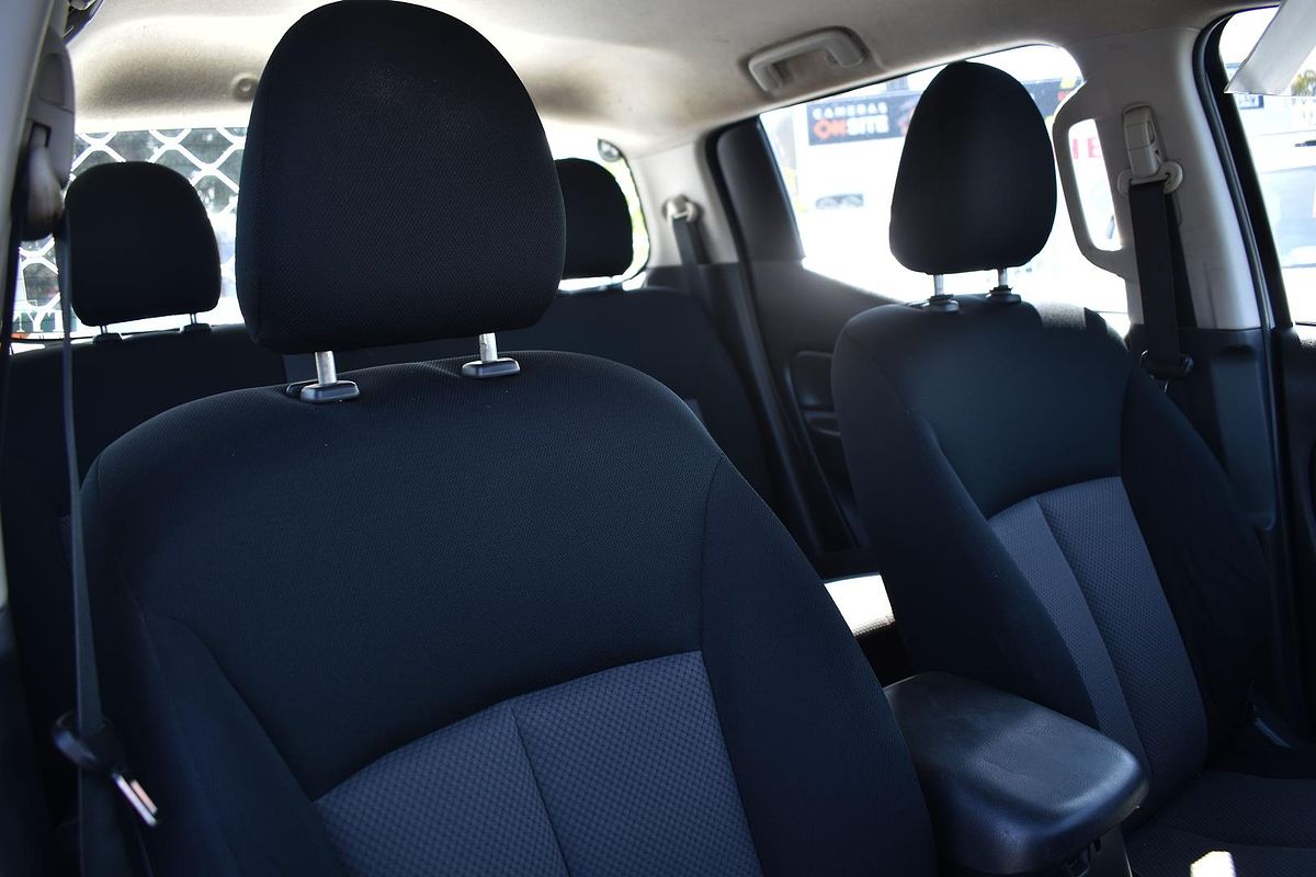 2019 Mitsubishi Triton GLX ADAS MR 4X4
