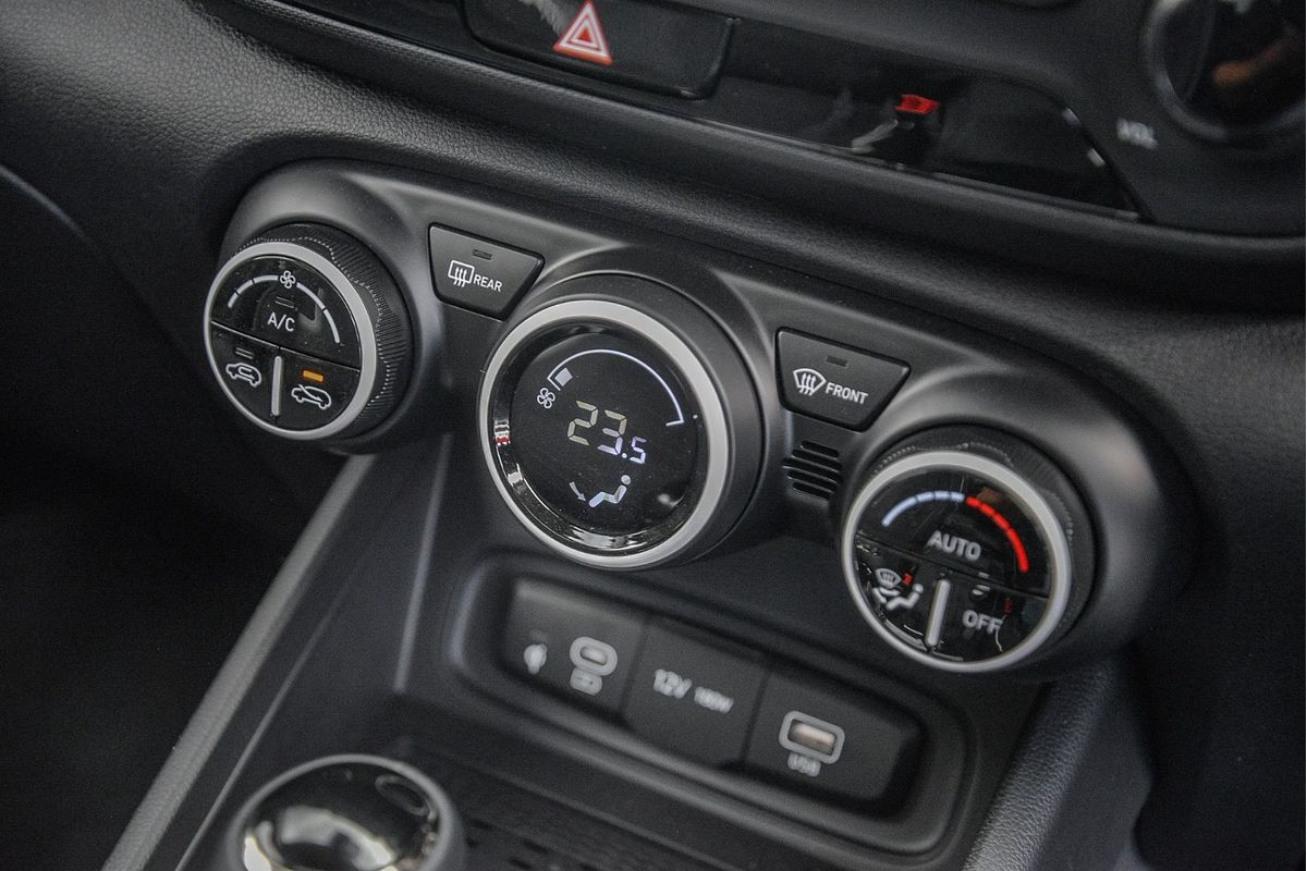 2024 Hyundai Venue Elite QX.V5
