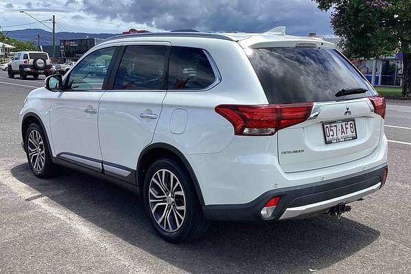 2017 Mitsubishi Outlander Exceed ZK