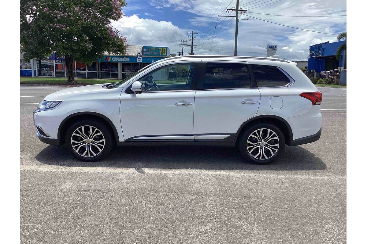 2017 Mitsubishi Outlander Exceed ZK