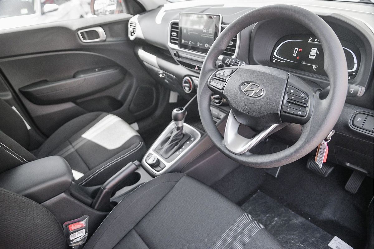 2024 Hyundai Venue Active QX.V5