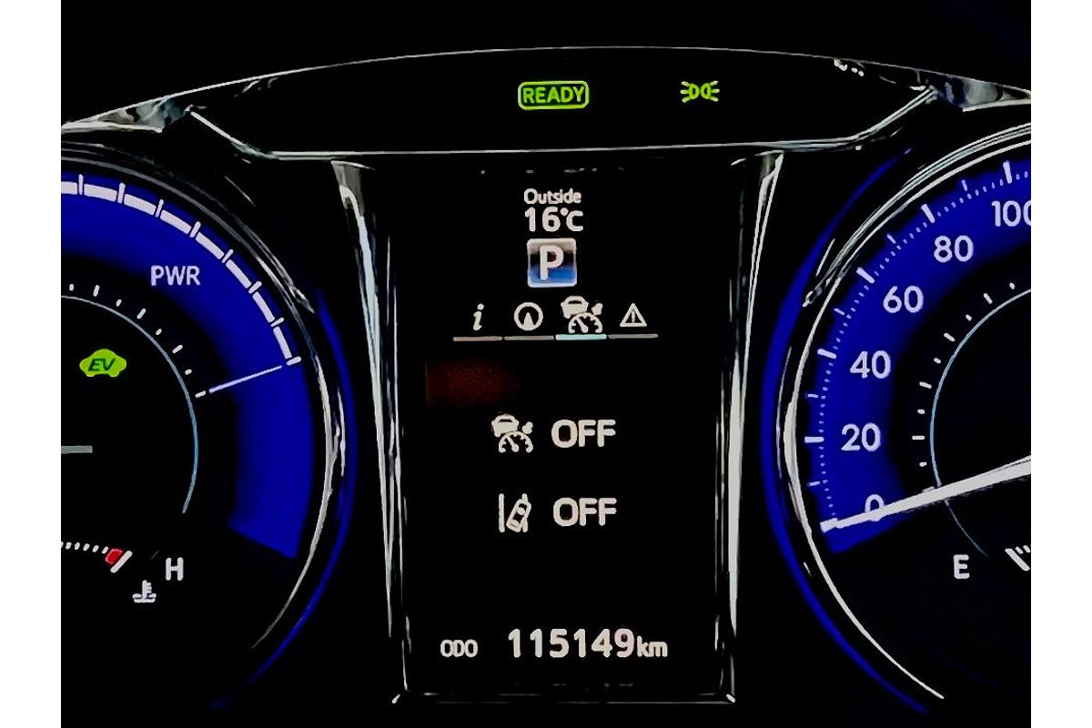 2016 Toyota Camry Atara SL AVV50R