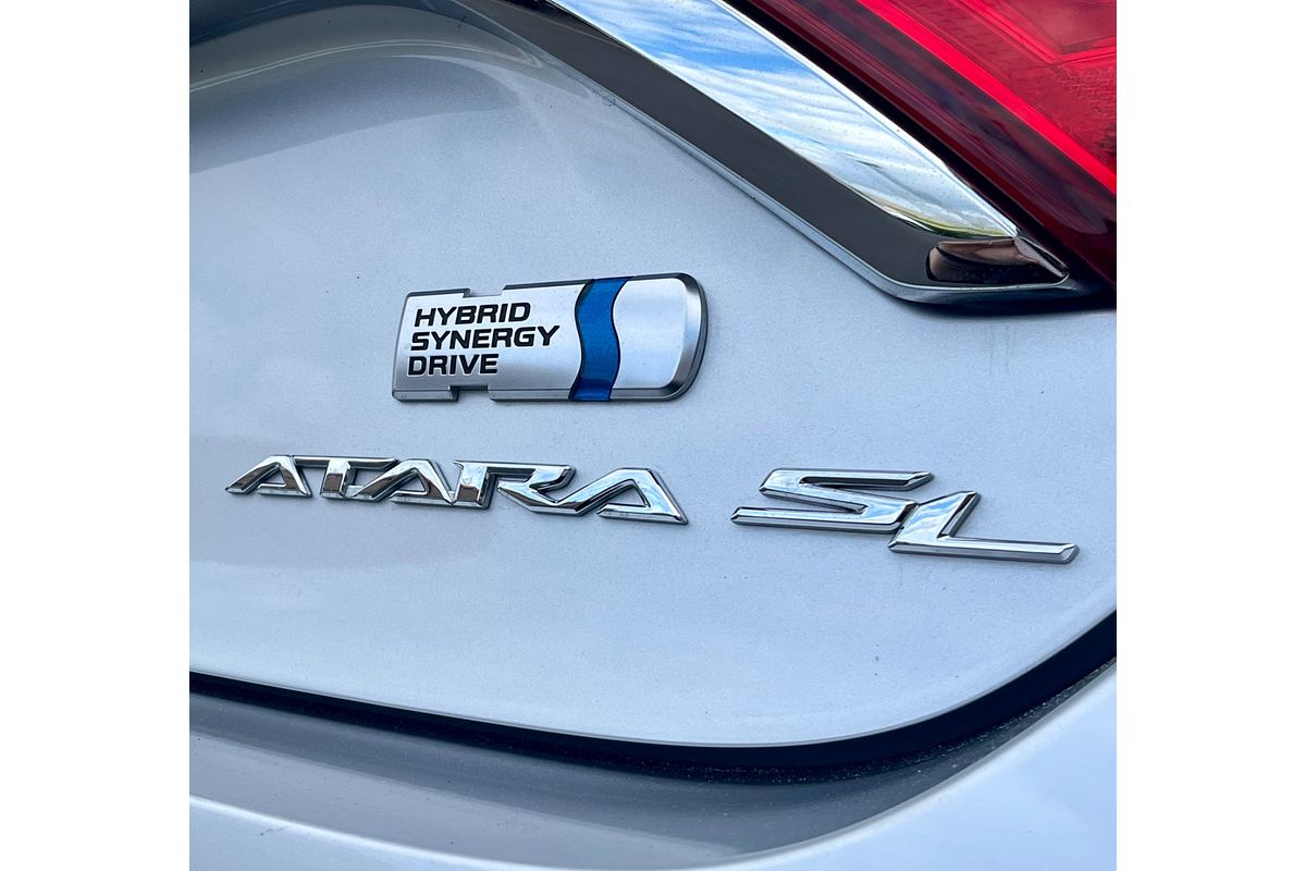 2016 Toyota Camry Atara SL AVV50R