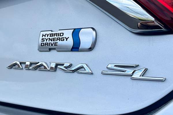 2016 Toyota Camry Atara SL AVV50R