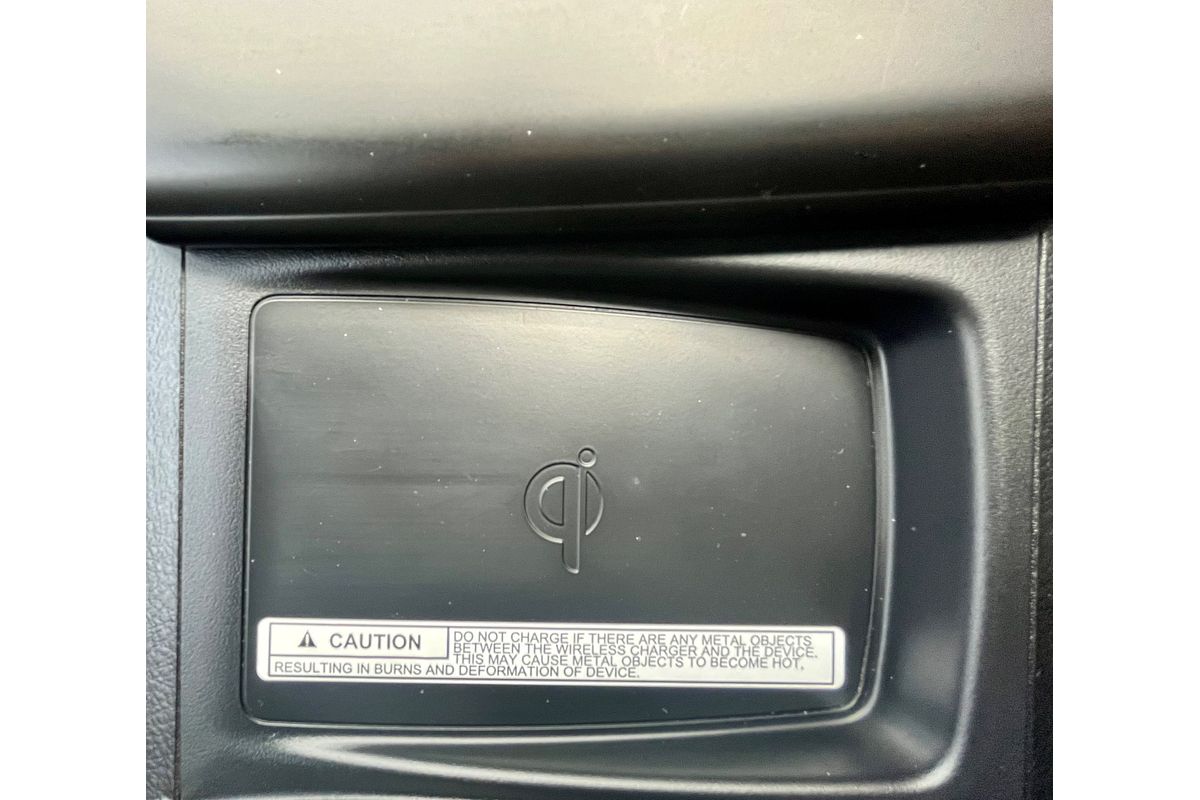 2016 Toyota Camry Atara SL AVV50R