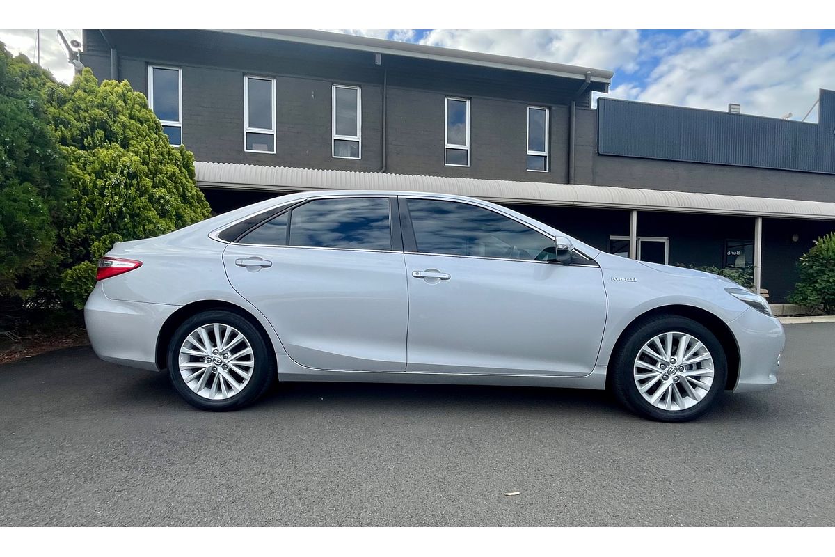 2016 Toyota Camry Atara SL AVV50R
