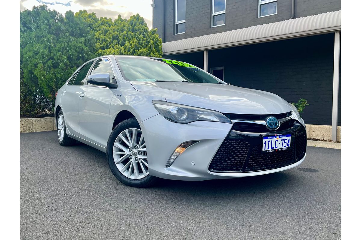 2016 Toyota Camry Atara SL AVV50R