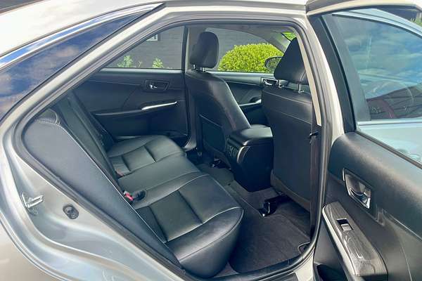 2016 Toyota Camry Atara SL AVV50R